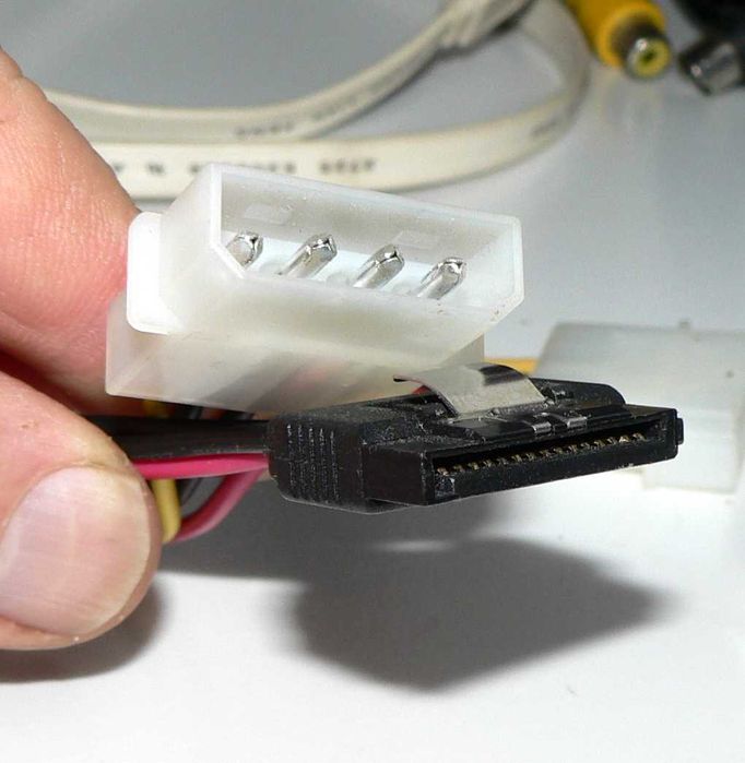 Камери и кабели за компютър