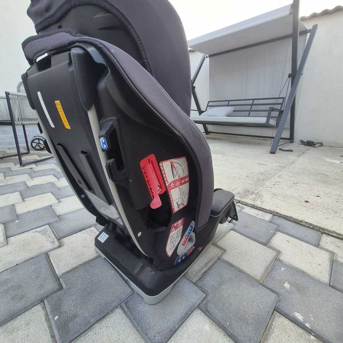 Scaun auto Graco cu ham in 5 puncte si sistem ISOFIX