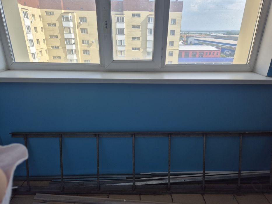 Продам металическую  лестницу 2.60