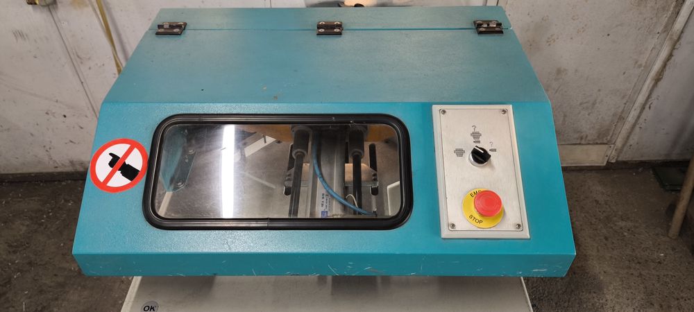 Ъглопочистваща машина за PVC Yilmaz