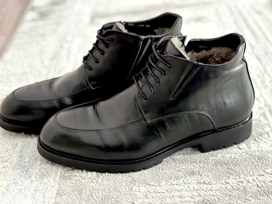 Продам кожанную зимнюю обувь