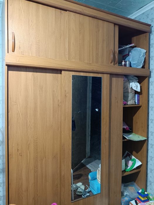 Шкаф - купе для одежды шифоньер