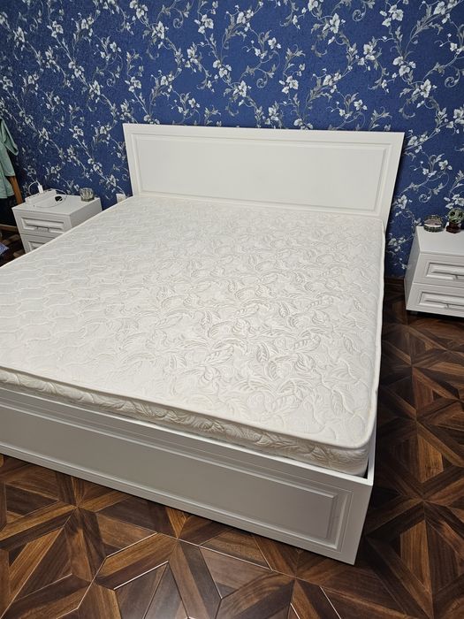 Продам кровать+матрас