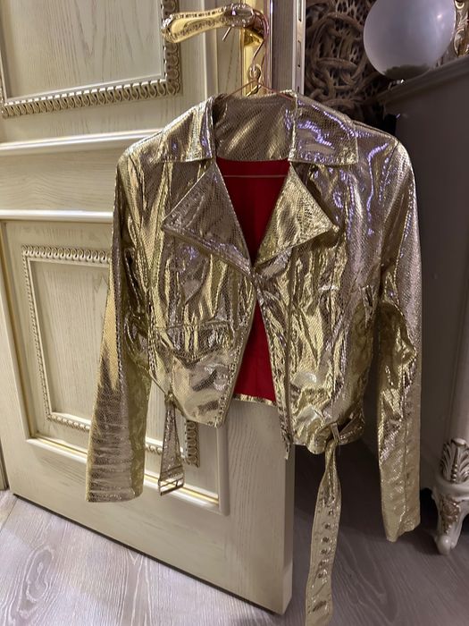 Костюм с юбкой размер S