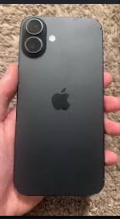 Apple iPhone 16 Plus на 128 ГБ в черном цвете