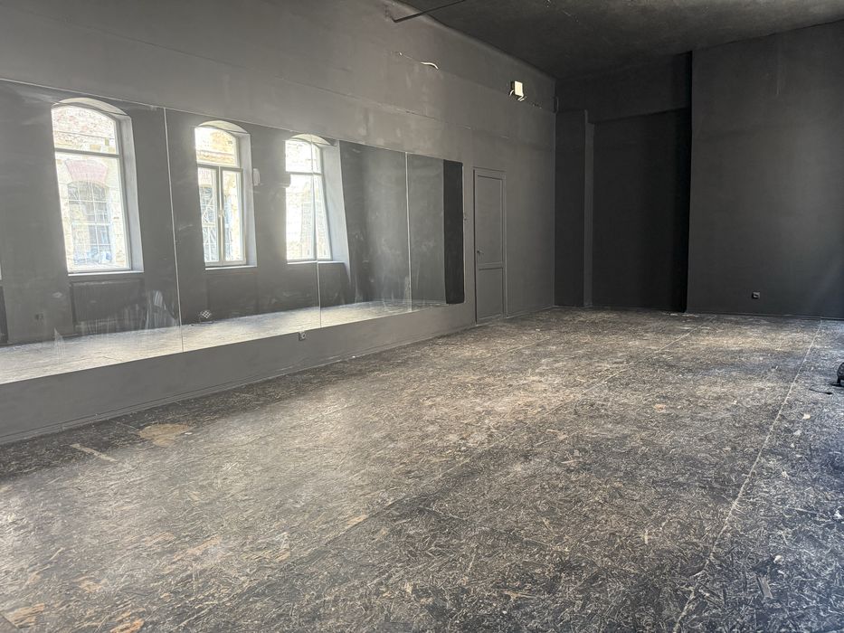 Sala de repetitii / dans / teatru / muzica / aerial