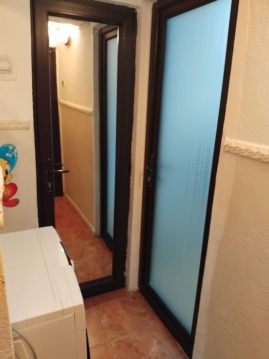 Garsoniera renovată,mobilata, situată într-o  zonă liniștită