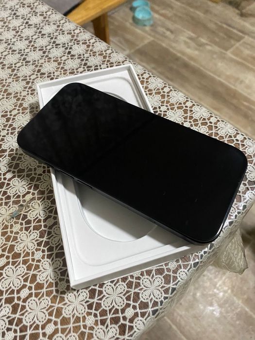 Продам айфон 16 новый