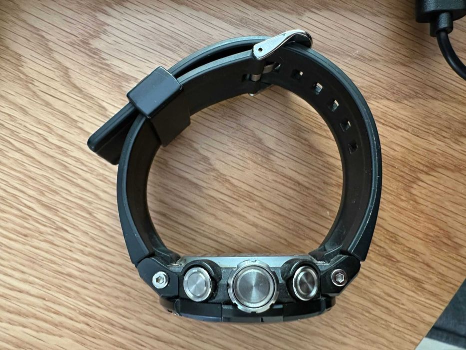 Часовник Casio G-Shock GST-B200B-1A