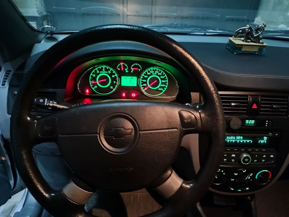 Чевралет джентра 2018 года