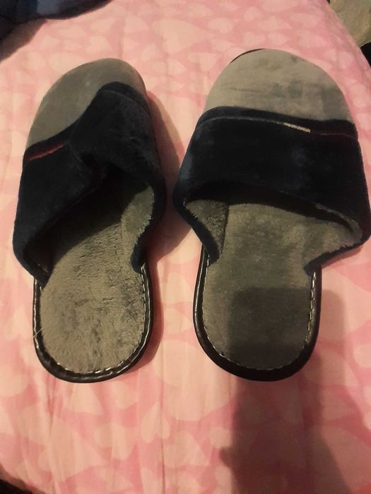 Papuci de casă barbatesti nr 42-43