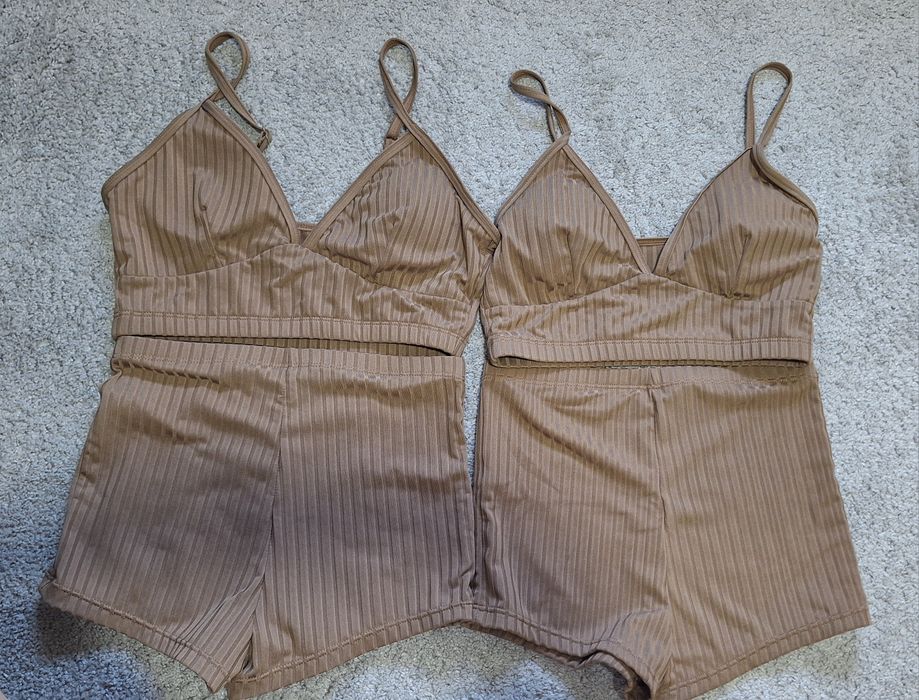 Costum  de  baie