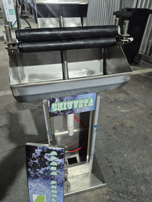 De vanzare chiuveta self  service