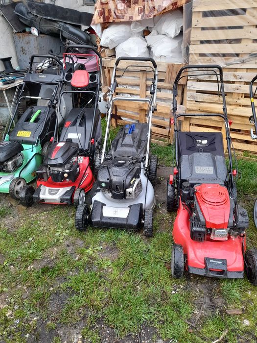 Бензинова самоходна косачка