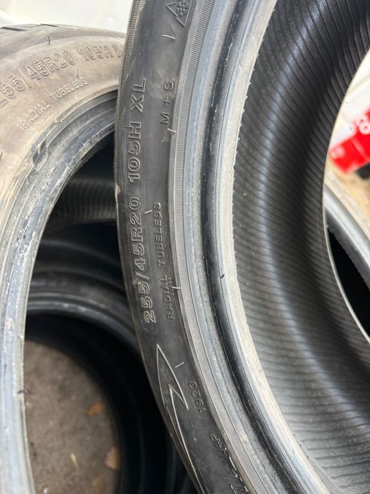 Резина TRI-ACE SNOW WHITE 2 255/45R20 105H