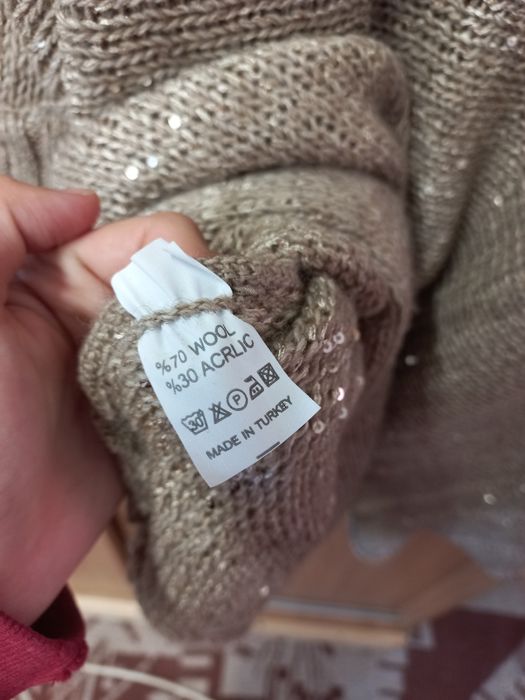 Pulover tricotat larg