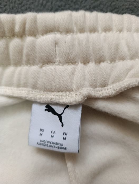 Спортивный костюм для женщин. Фирма "Puma,". Размер 50-52. Оригинал.