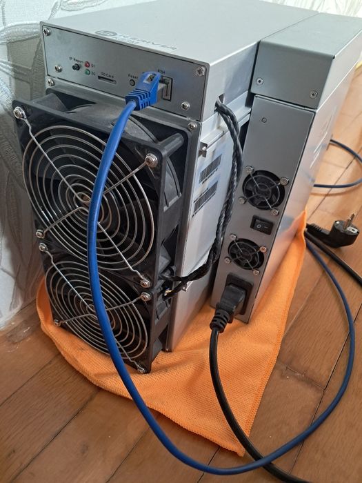 Майнер за криптовалути