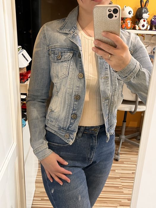 Дамски Дрешки, якета, блузи и комплекти само за 6евро