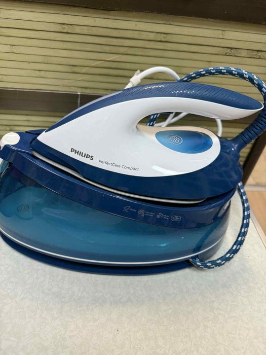 Парна станция за гладене Philips GC7840/20