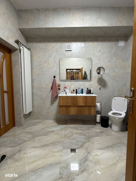 Vilă de Vânzare