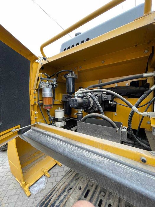 Карьерный Гусеничный Экскаватор 2.1куб  SDLG Е6375F (volvo)