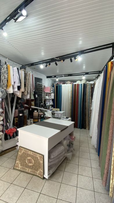 Vand spatiu comercial