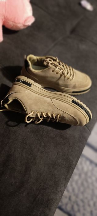 Новые кроссовки мужские