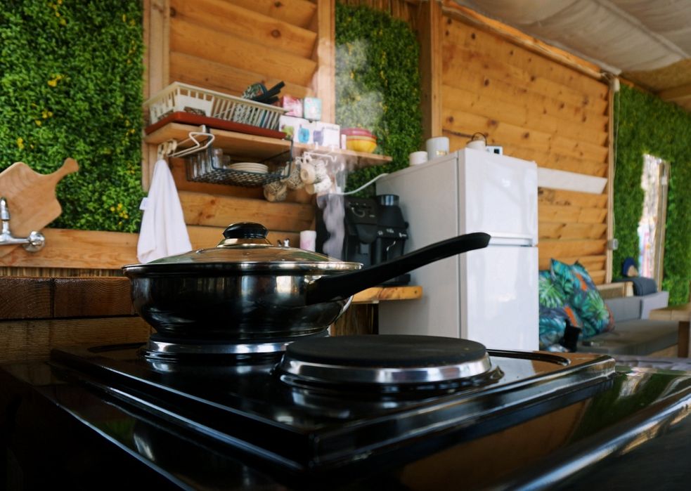 Караваната с киното Каравана под наем