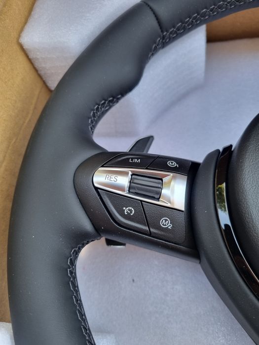 Volan BMW M X5, X3, F10, F30, F31, X1, seria 3, seria 5 , pachet M