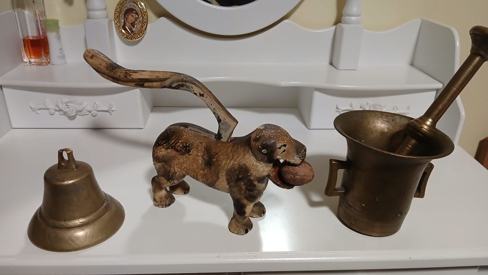 Vând obiecte de colectie