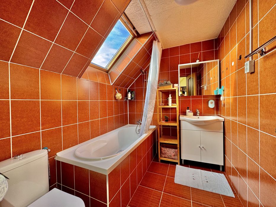Inchiriere Casa Tip Duplex