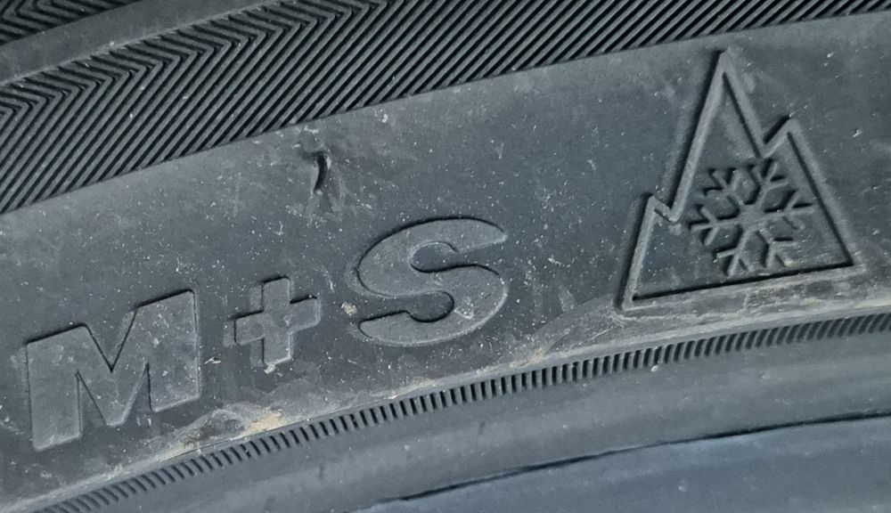 245/40 R20, 99V, GRIPMAX XL,Anvelope de iarna M+S,Aderenta cl. A