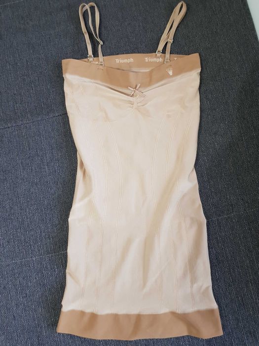 Rochie modelatoare Triumph L