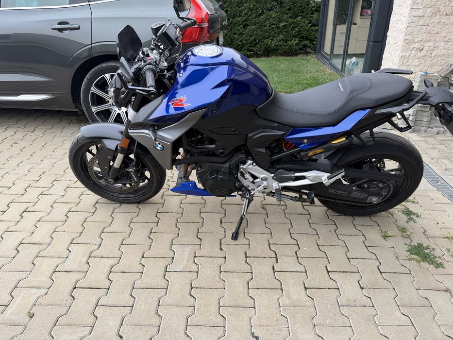 Motocicleta BMW F900R