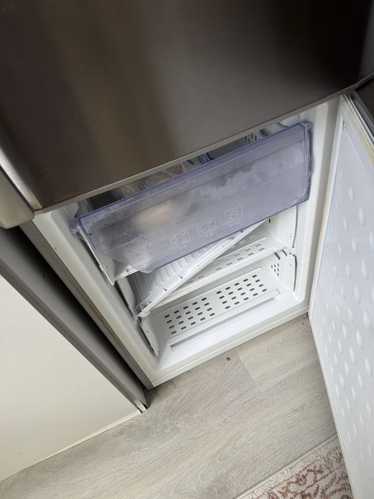 Продается холодильник в отличном состоянии Beko