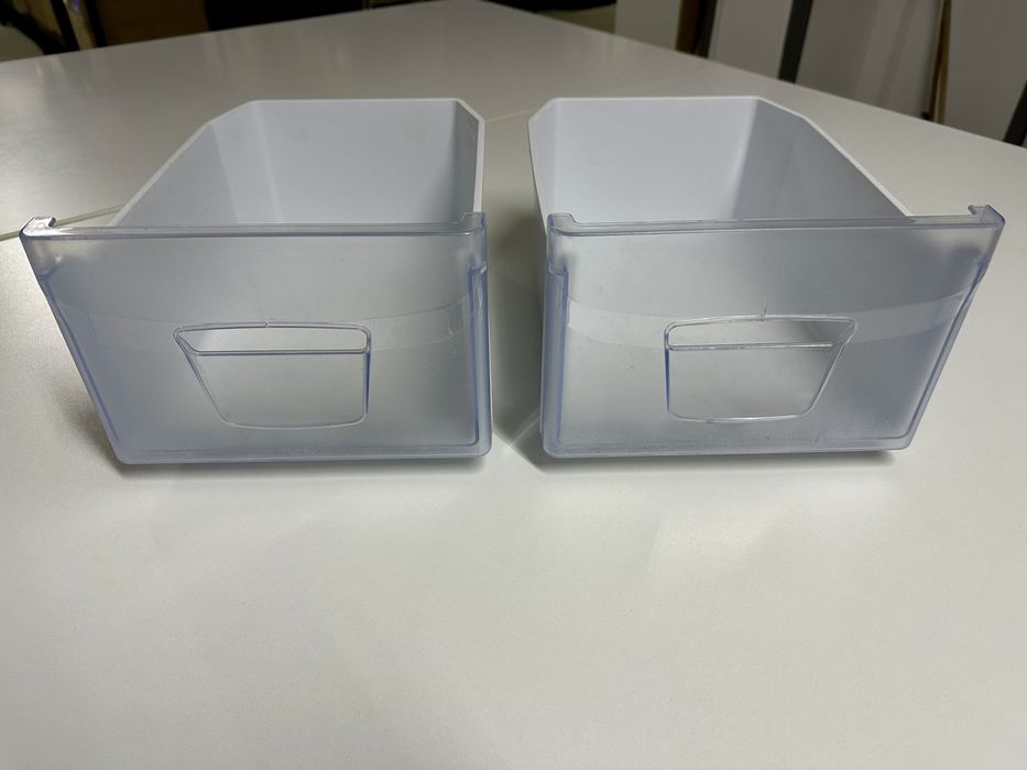 Set complet de polite si sertare pentru combina frigorifica Indesit