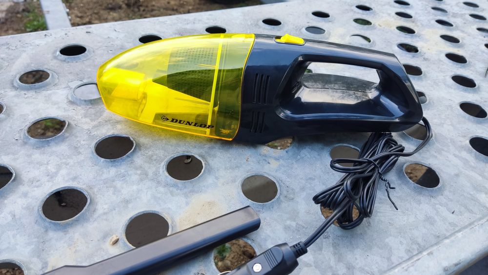 Aspirator pentru mașină