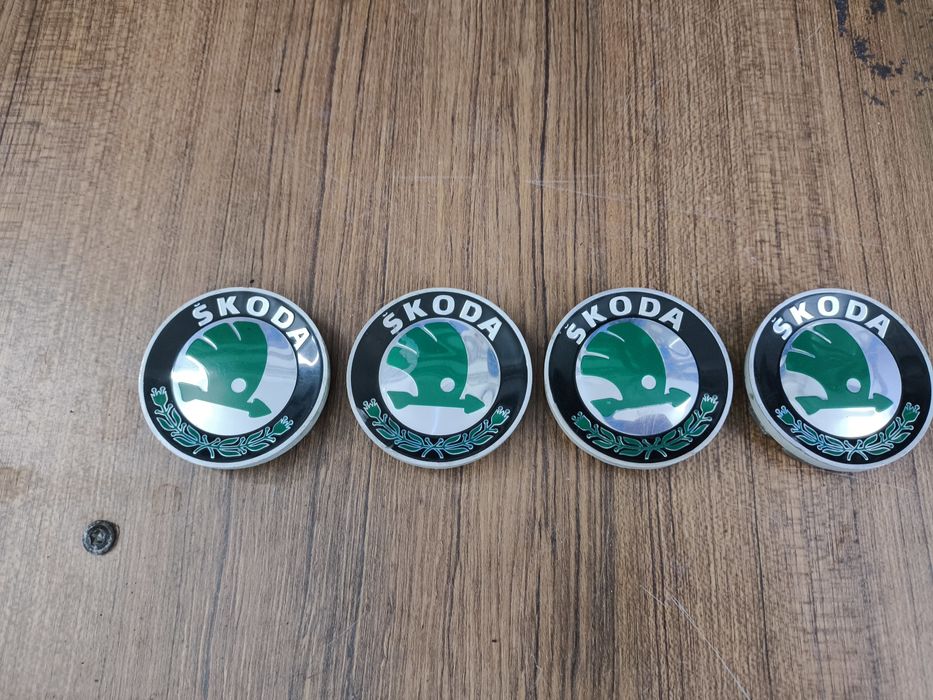 Колпачки дисков шкода