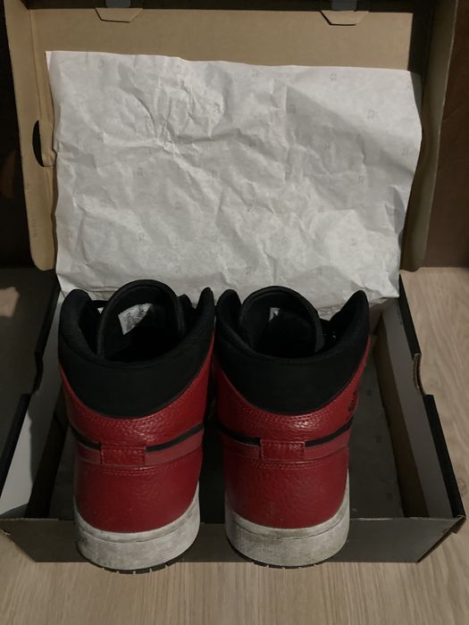Jordan 1 Mid Reverse Bred номер 45
