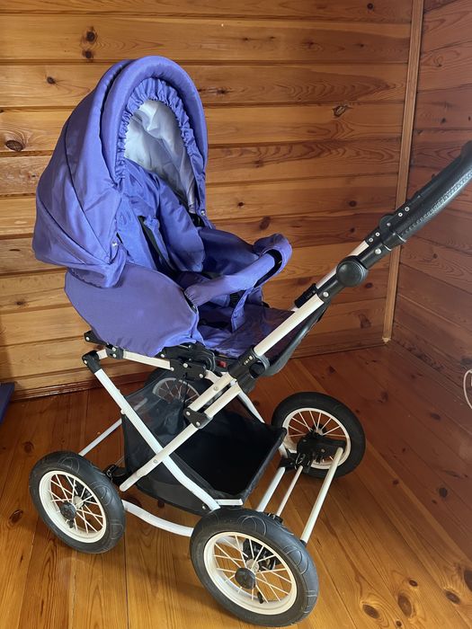 Продам коляску Julia Baronessa