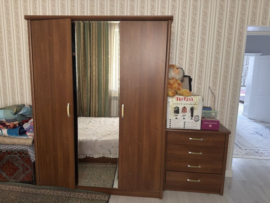 Спальный гарнитур