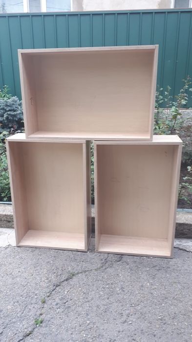 Полки для книг или офиса