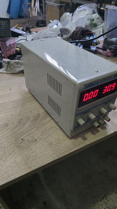 Продам лабораторный блок питания