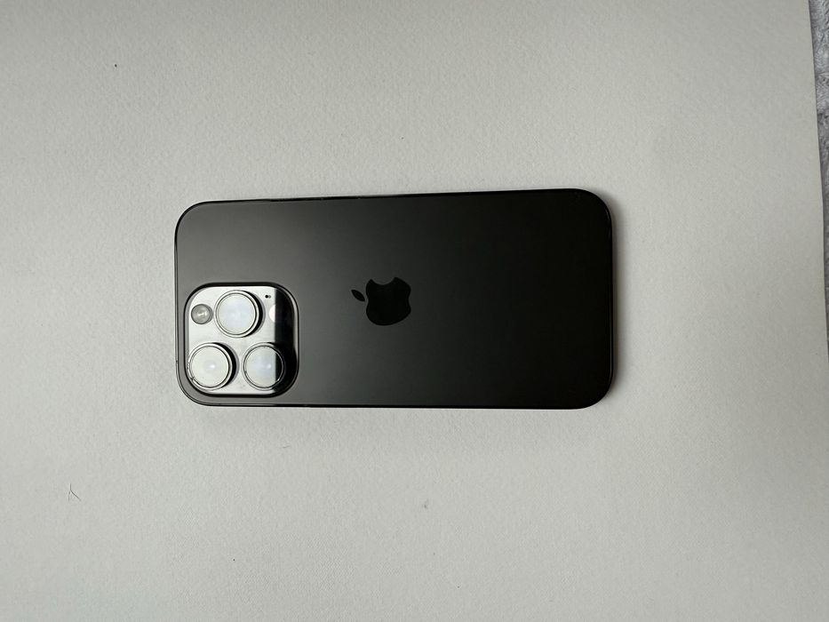Телефон Iphone 14 PRO