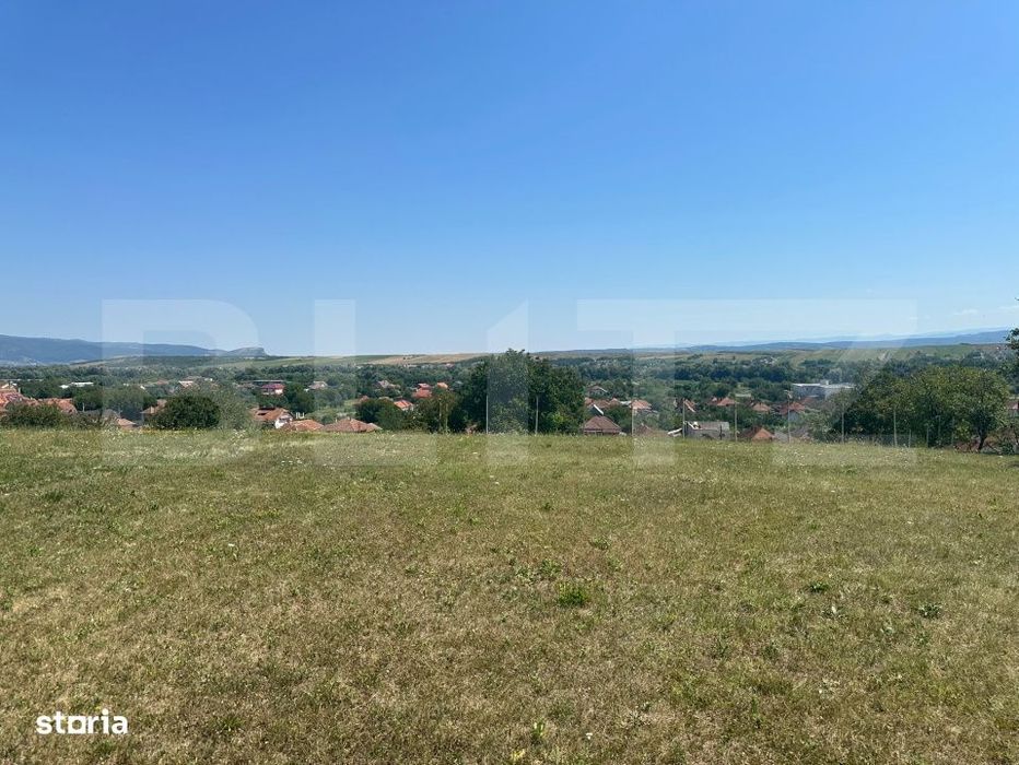 Teren intravilan, 1.130 mp, zona Cristur