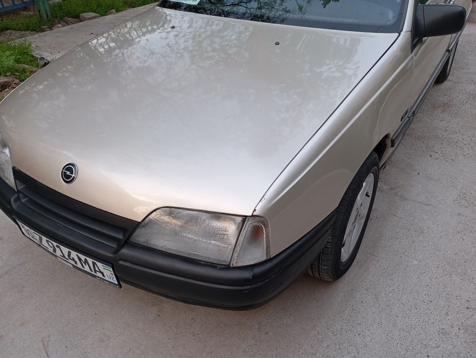 Продается Опель Омега а