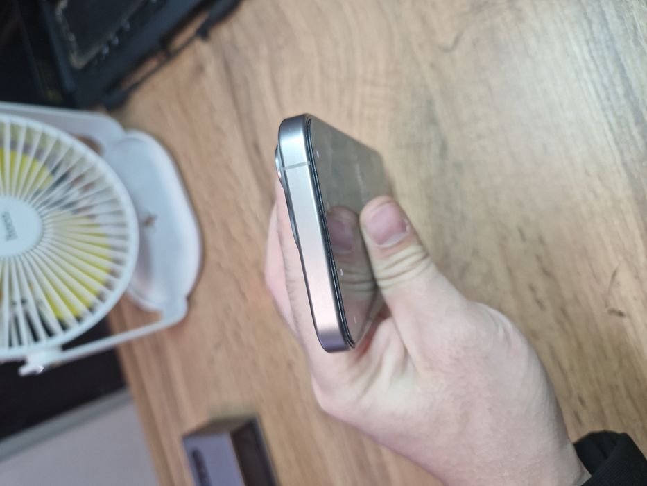 Айфон 15 про на запчасти