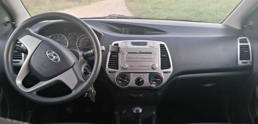 HYUNDAI i20 2011 — imagine 3
