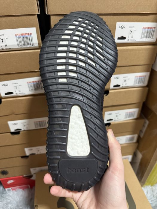 Yeezy Boost 350 Oreo
